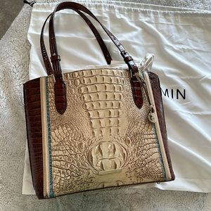 Brahmin Medium Misha bag in Moonscape Portia